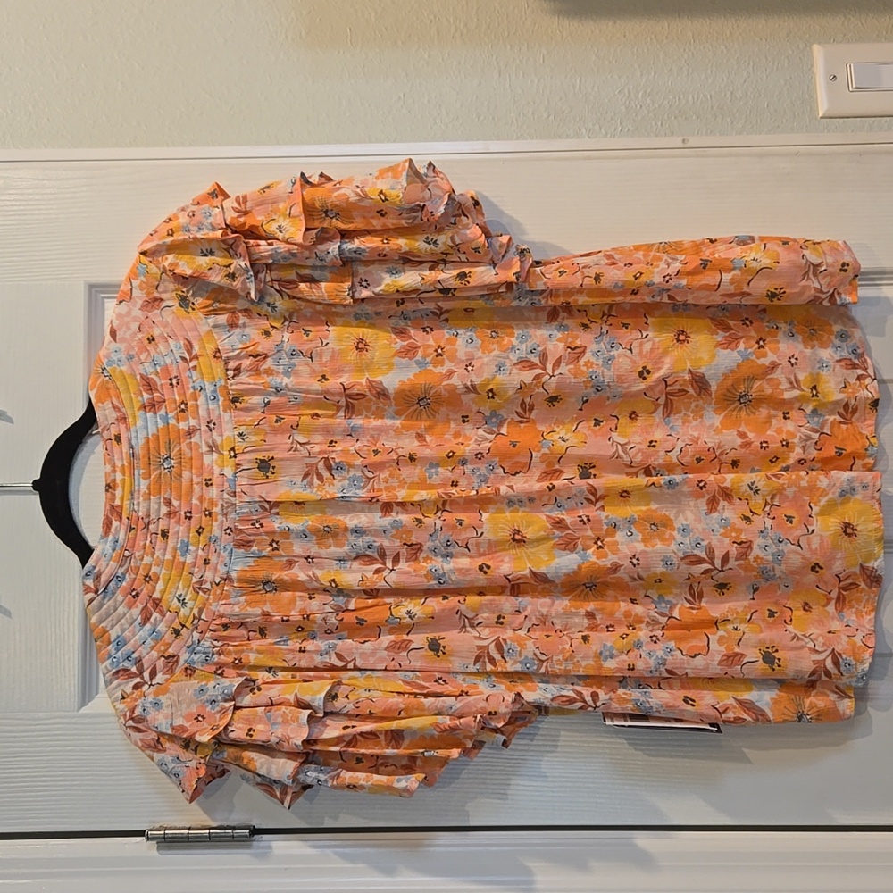 Democracy Cato Orange Floral Ruffled Blouse - Picture 3 of 3